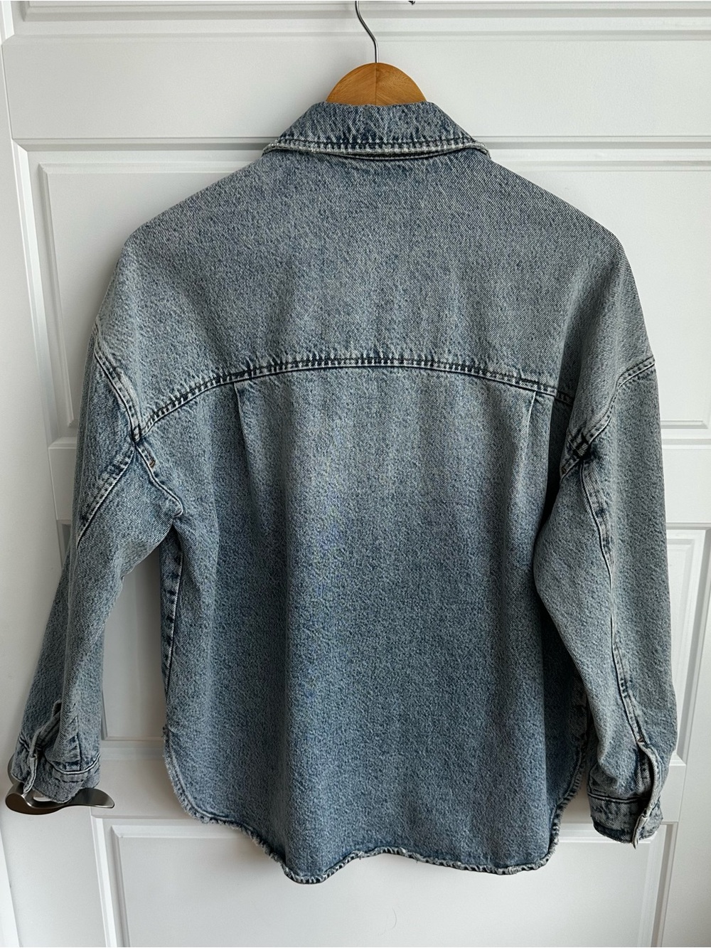 ZARA Oversized Washed Denim Jacket Size Small - Picture 4 of 4